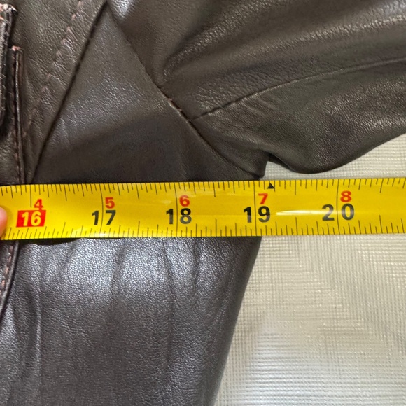 Danier Dark Brown Leather Jacket - Picture 6 of 12